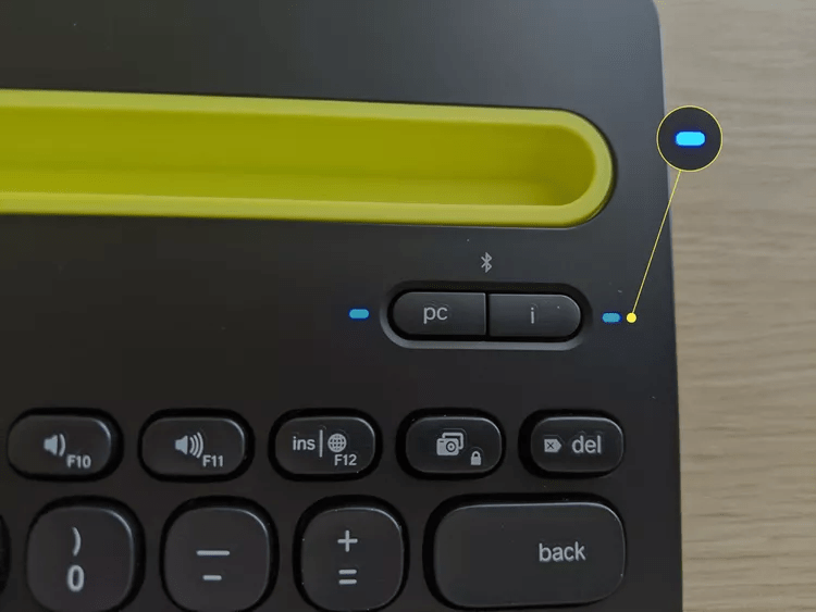 PC and i button turned on in Logitech bluetooth keyboard